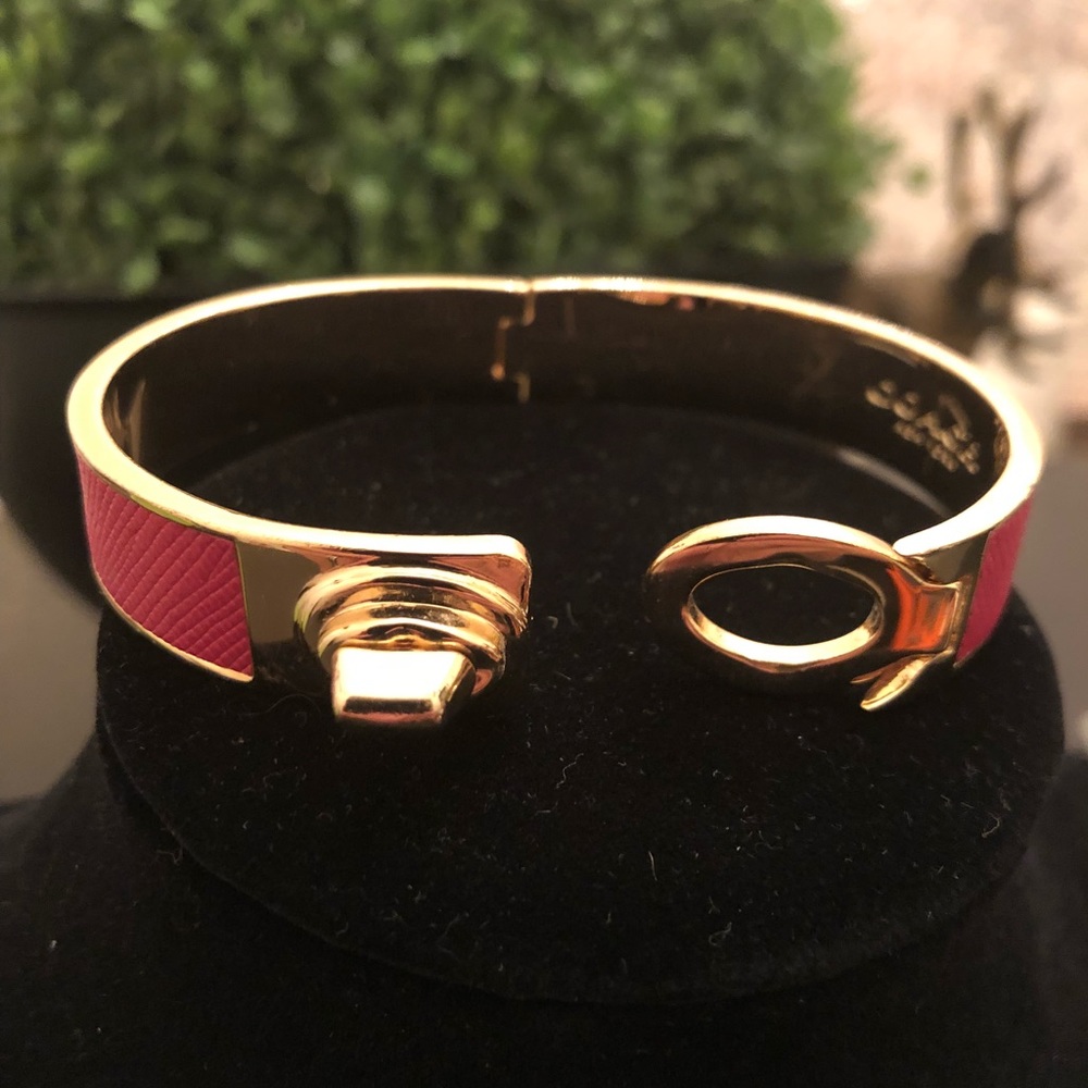 COACH pink/gold hinge bangle/bracelet with lock - Picture 4 of 6